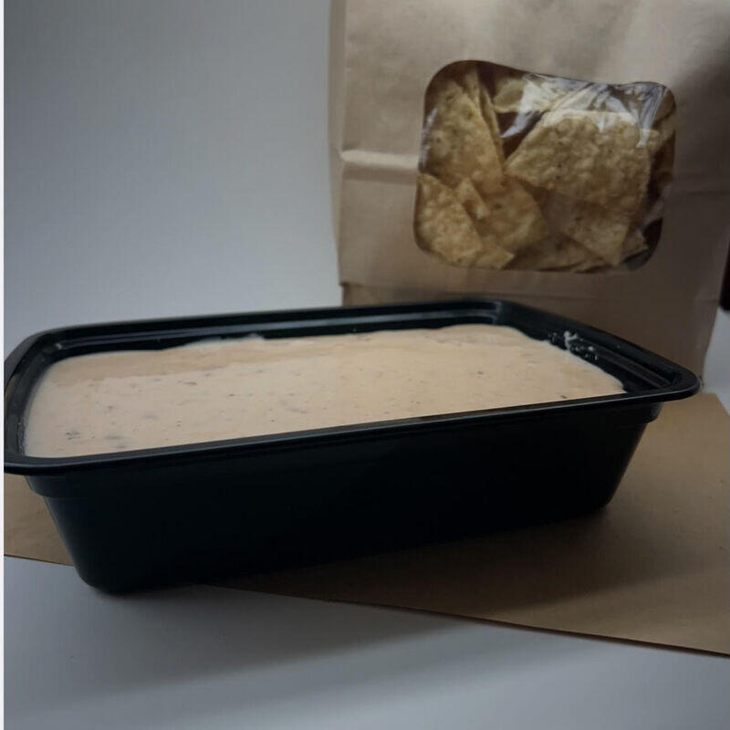 Family Queso & Chips